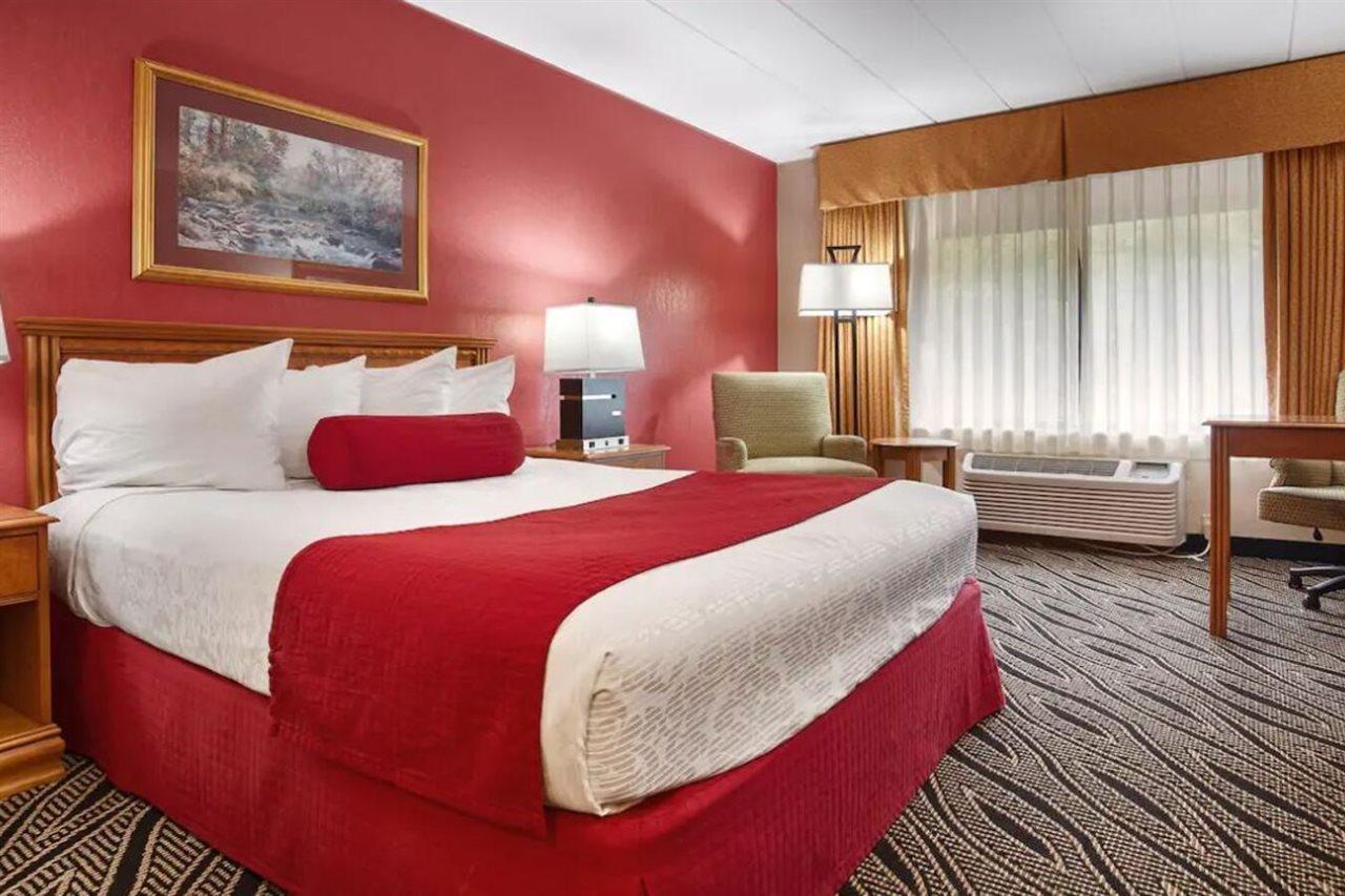 Best Western Braddock Inn La Vale Экстерьер фото