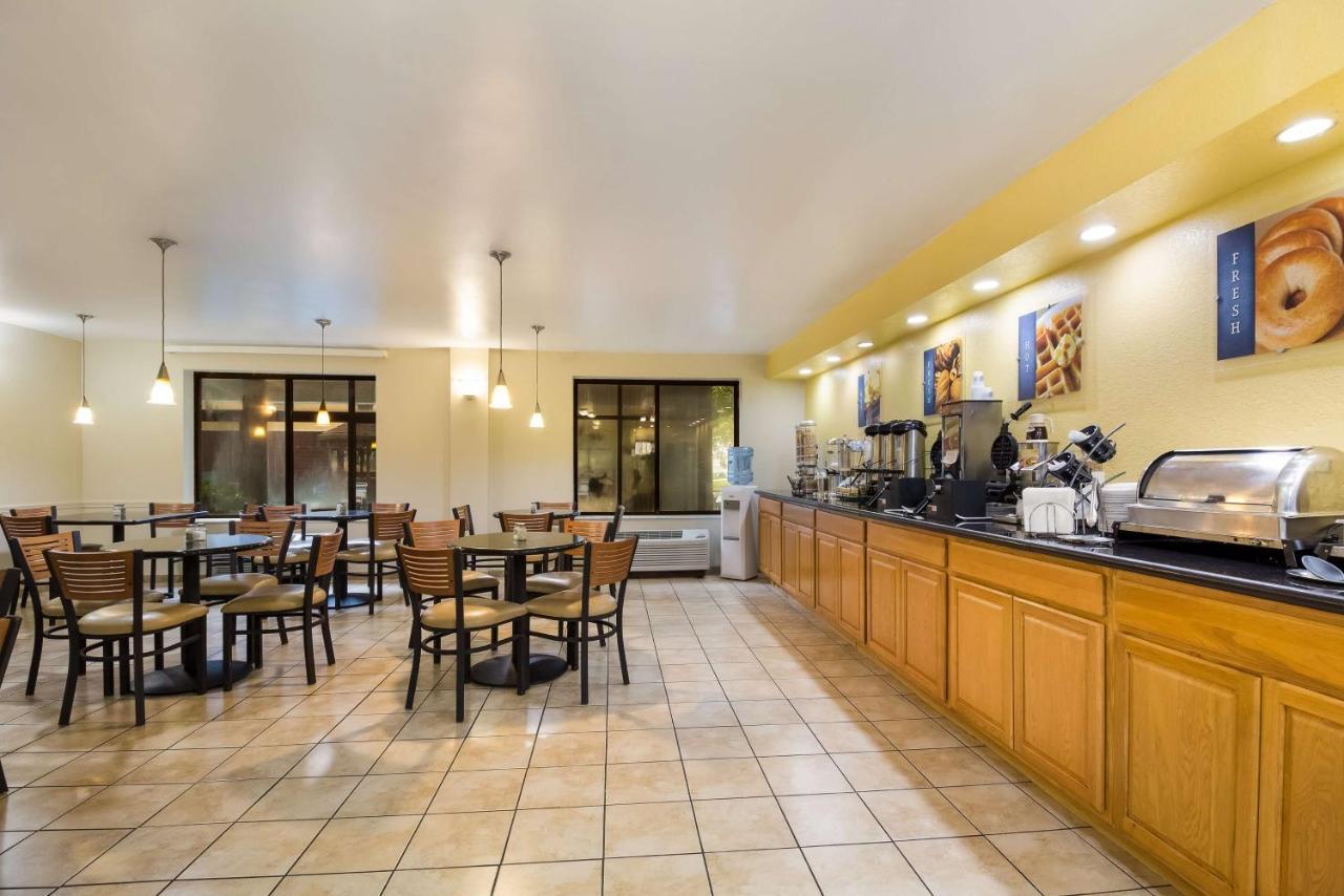 Best Western Braddock Inn La Vale Экстерьер фото
