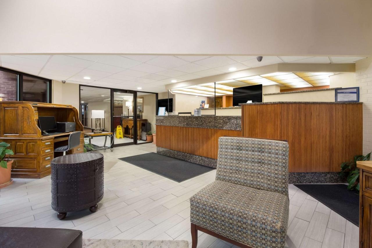 Best Western Braddock Inn La Vale Экстерьер фото