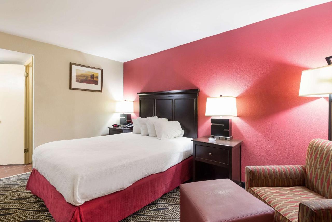 Best Western Braddock Inn La Vale Экстерьер фото