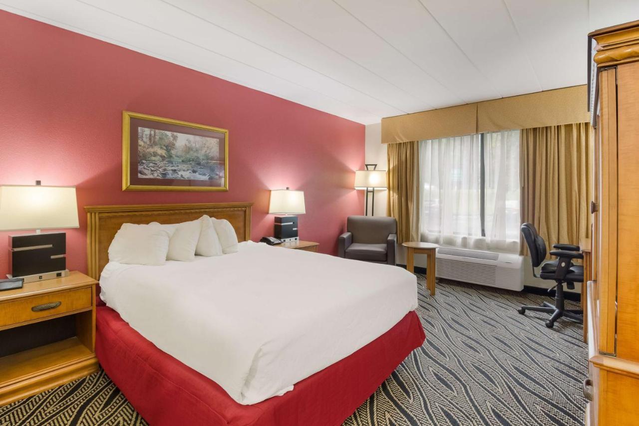 Best Western Braddock Inn La Vale Экстерьер фото