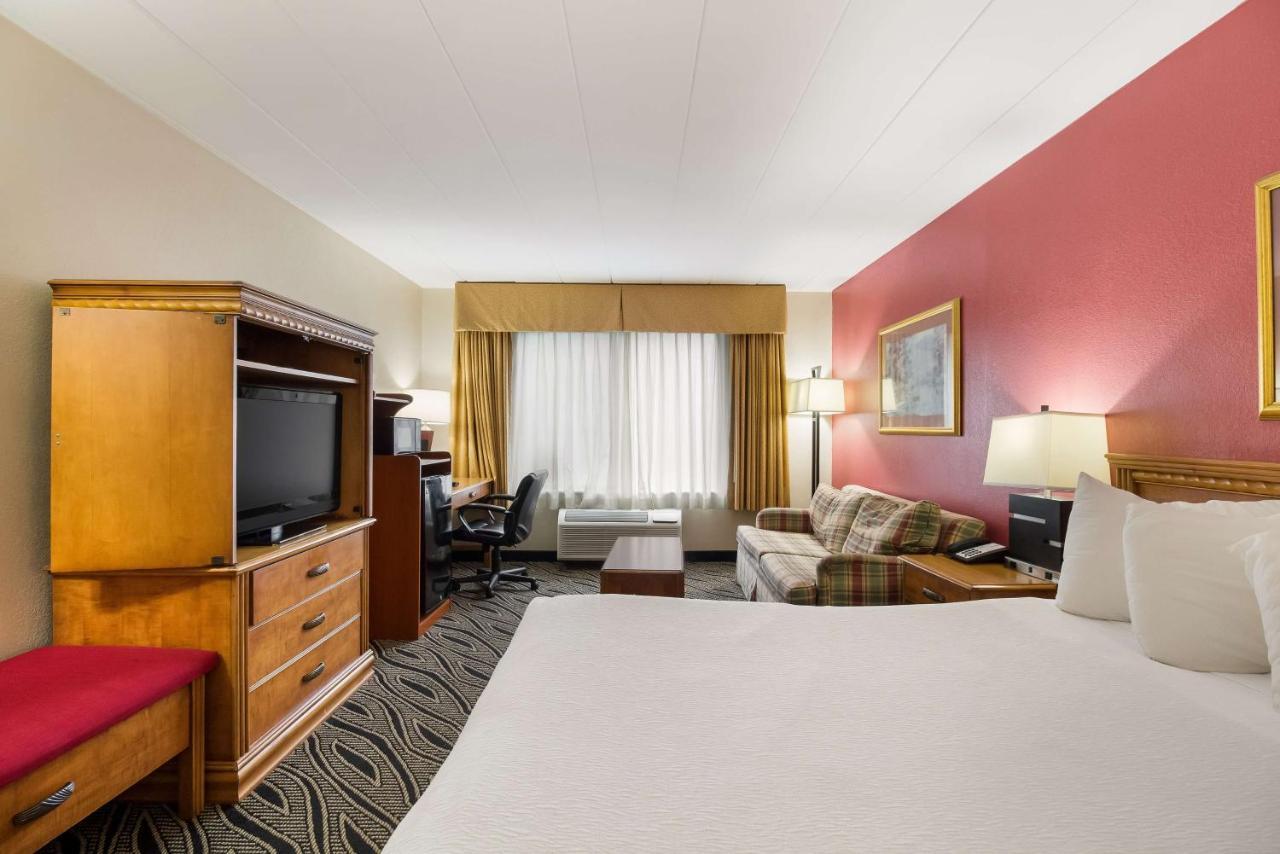 Best Western Braddock Inn La Vale Экстерьер фото