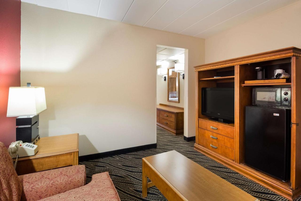 Best Western Braddock Inn La Vale Экстерьер фото