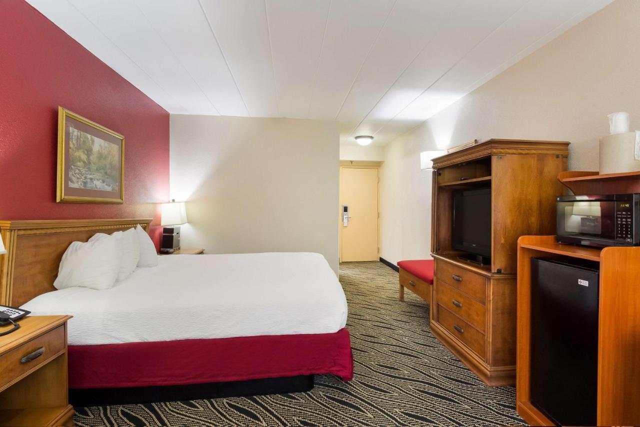 Best Western Braddock Inn La Vale Экстерьер фото