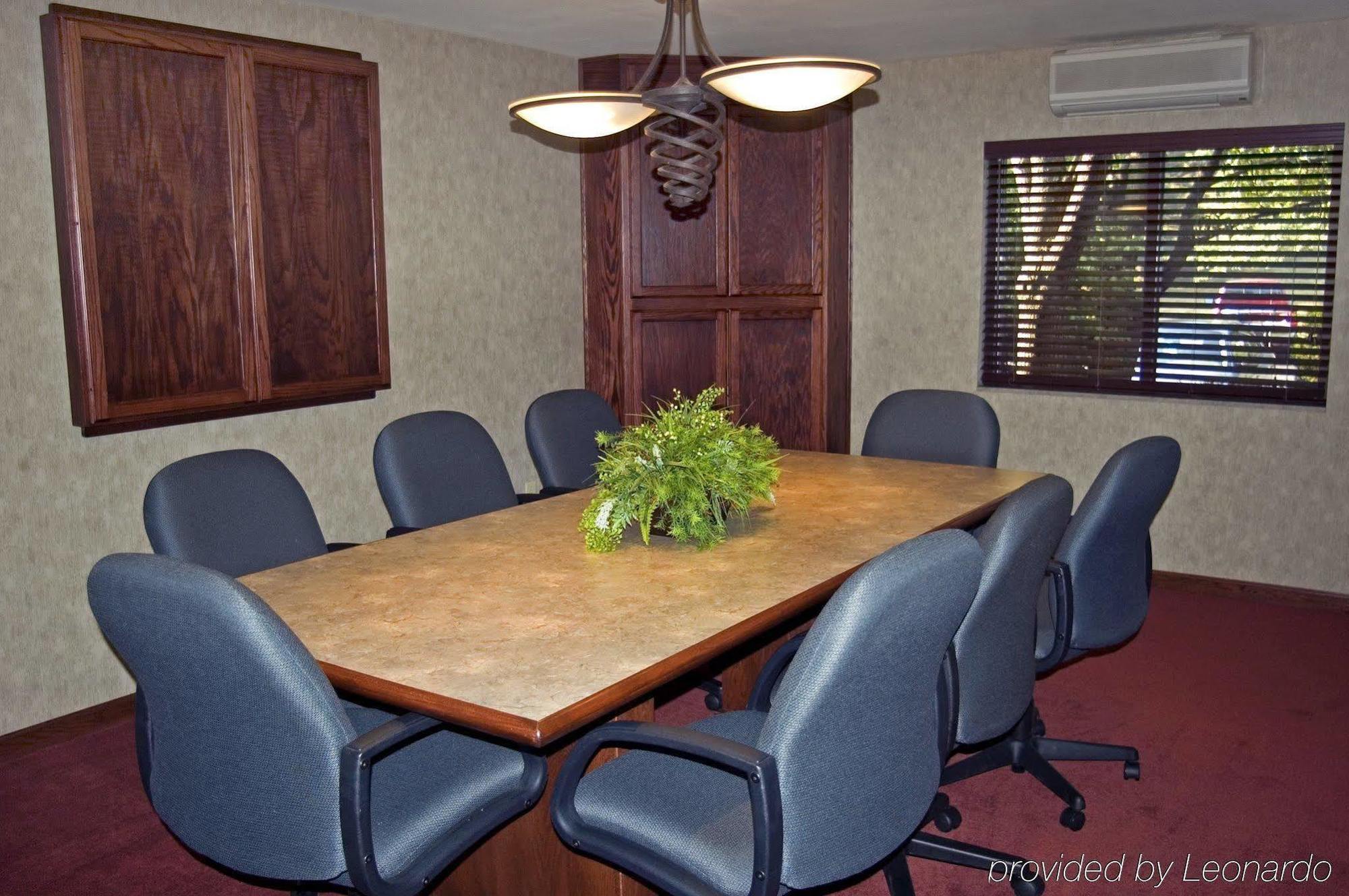 Best Western Braddock Inn La Vale Удобства фото